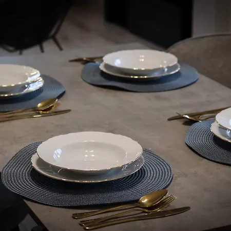 Sunny House Apartament *