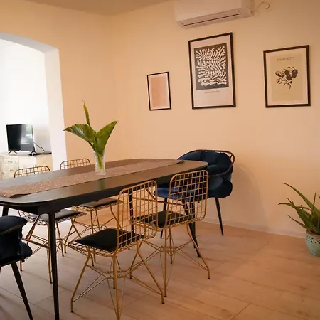 Apartament Sunny House